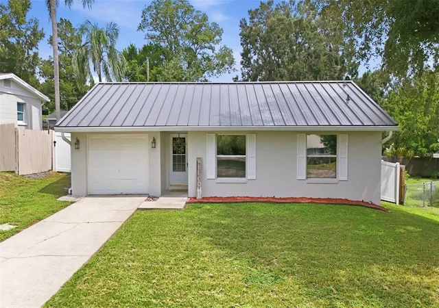 Photo 1 of Single family home for sale at 116 Lillian St, Minneola, FL 34715 | MLS# G5117824 | Listing updated on 2026-09-26