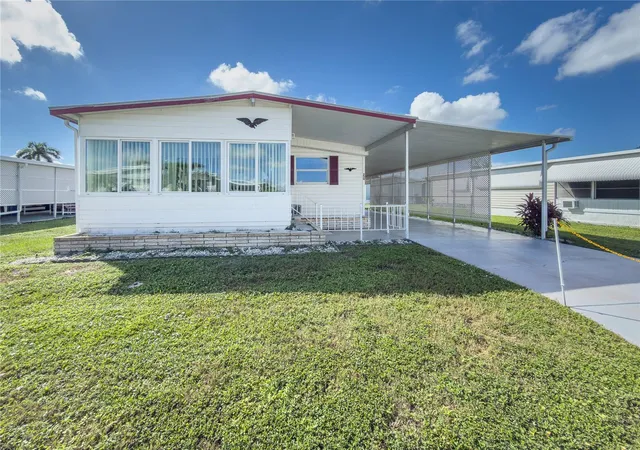 Manufactured home for sale at 808 53rd Avenue E #234, BRADENTON, FL 34203 | MLS# A4706166
