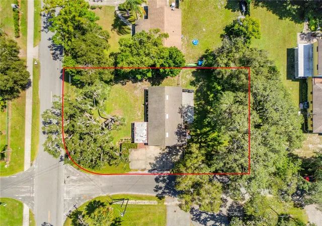 Photo 2 of Single family home for sale at 1402 E Voorhis Ave, Deland, FL 32724 | MLS# NS1089264 | Listing updated on 2026-10-04