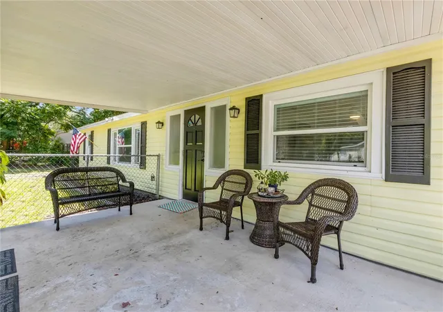 Photo 3 of Single family home for sale at 1402 E Voorhis Ave, Deland, FL 32724 | MLS# NS1089264 | Listing updated on 2026-10-04