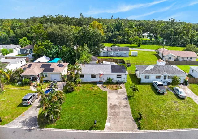 Photo 2 of Single family home for sale at 5260 43rd Avenue N, Saint Petersburg, FL 33709 | MLS# TB8548813 | Listing updated on 2026-09-25