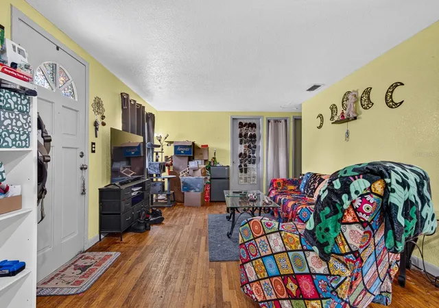 Photo 3 of Single family home for sale at 5260 43rd Avenue N, Saint Petersburg, FL 33709 | MLS# TB8548813 | Listing updated on 2026-10-29