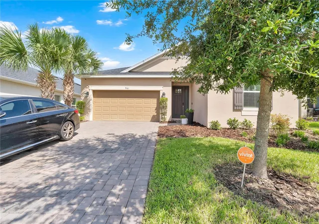 Photo 3 of Single family home for sale at 961 Lakeside Ests Dr, Apopka, FL 32703 | MLS# O6441967 | Listing updated on 2026-09-19