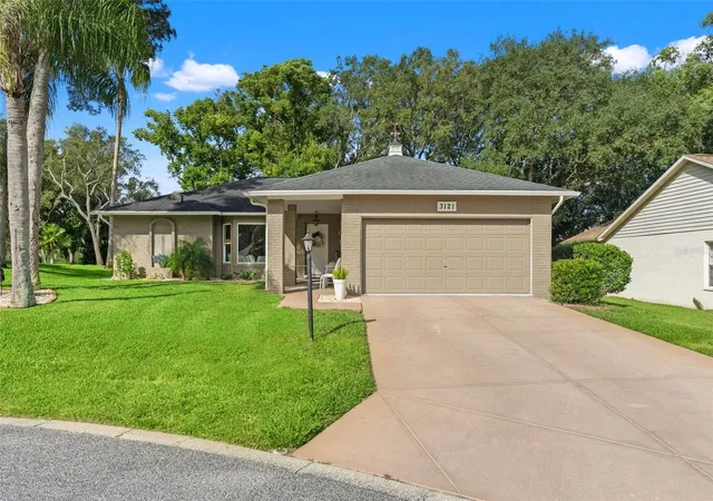 Photo 2 of Single family home for sale at 3121 Double Eagle Ct, Spring Hill, FL 34606 | MLS# W7889545 | Listing updated on 2026-09-16