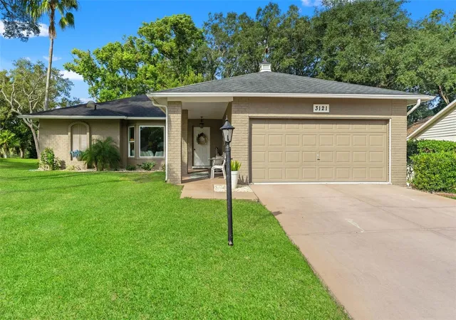 Photo 3 of Single family home for sale at 3121 Double Eagle Ct, Spring Hill, FL 34606 | MLS# W7889545 | Listing updated on 2026-09-16