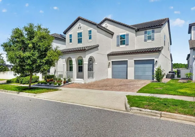 Photo 3 of Single family home for sale at 9845 Emerald Berry Dr, Winter Garden, FL 34787 | MLS# O6441968 | Listing updated on 2026-09-19