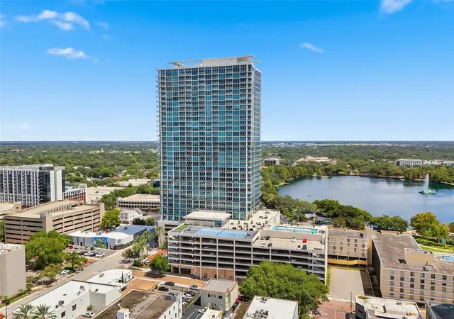 Photo 3 of Condo for sale at 150 E Robinson St #802, Orlando, FL 32801 | MLS# O6441974 | Listing updated on 2026-10-05