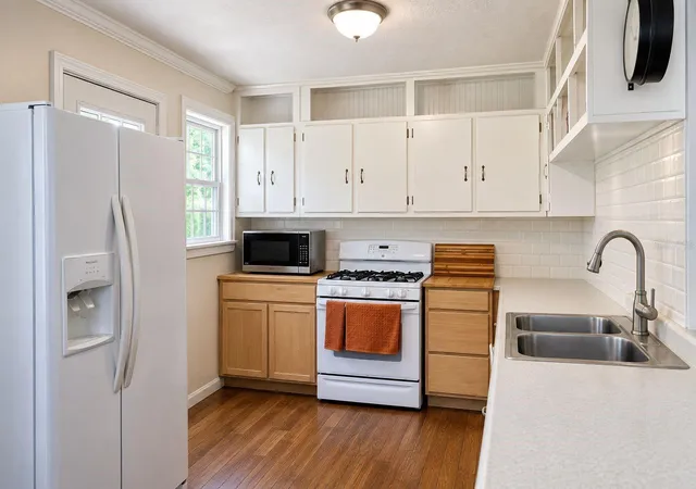 Photo 3 of Single family home for sale at 8231 Swan Lake Rd, Melrose, FL 32666 | MLS# GC543528 | Listing updated on 2026-10-01
