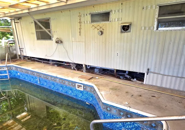 Photo 13 of Manufactured home for sale at 8095 Western Cir Dr, BROOKSVILLE, FL 34613 | MLS# W7889548 | Listing updated on 2026-10-02