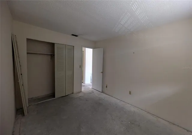Photo 4 of Condo for sale at 5980 Ter Park Dr N #206, Saint Petersburg, FL 33709 | MLS# OM732316 | Listing updated on 2026-09-24