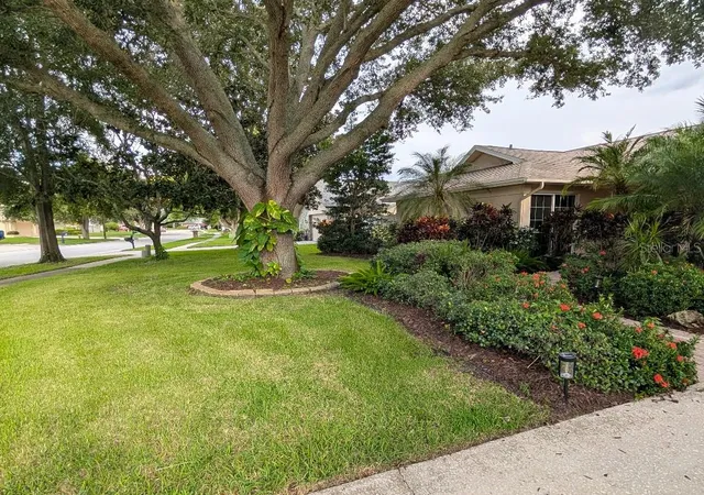 Photo 2 of Single family home for sale at 2673 Montague Ct W, Clearwater, FL 33761 | MLS# TB8548839 | Listing updated on 2026-10-06