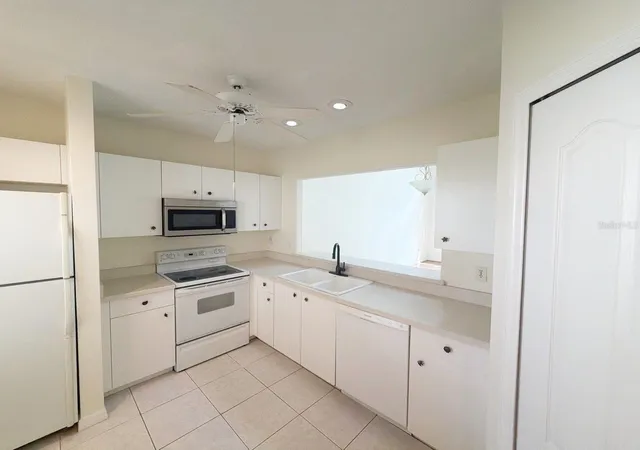 Photo 3 of Townhouse for sale at 145 Nature Trl, Ormond Beach, FL 32174 | MLS# O6441979 | Listing updated on 2026-09-17