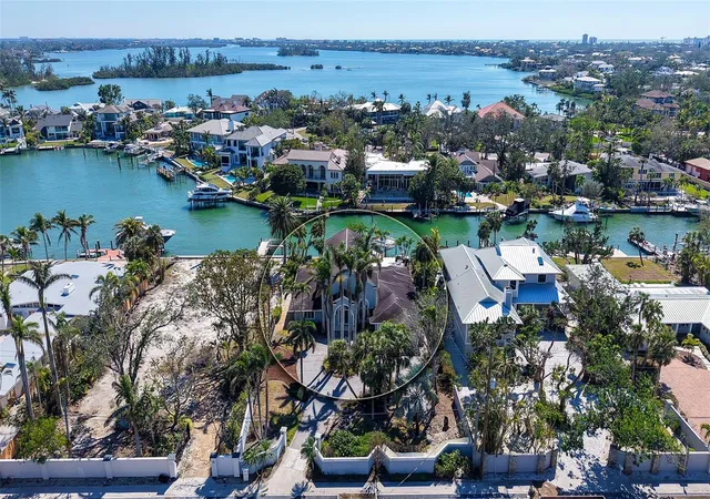Photo 1 of Single family home for sale at 732 Siesta Dr, Sarasota, FL 34242 | MLS# A4706185 | Listing updated on 2026-09-19