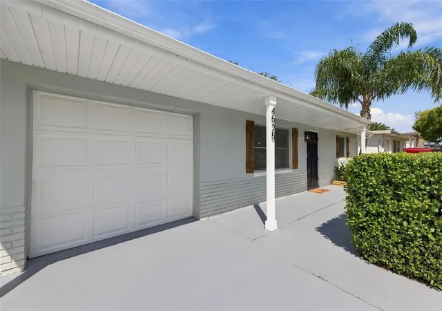 Photo 3 of Single family home for sale at 4525 Jacqueline Dr, New Port Richey, FL 34652 | MLS# TB8548853 | Listing updated on 2026-10-02