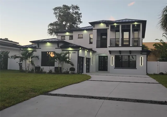 Single family home for sale at 1760 Oakhurst Ave, WINTER PARK, FL 32789 | MLS# O6441988
