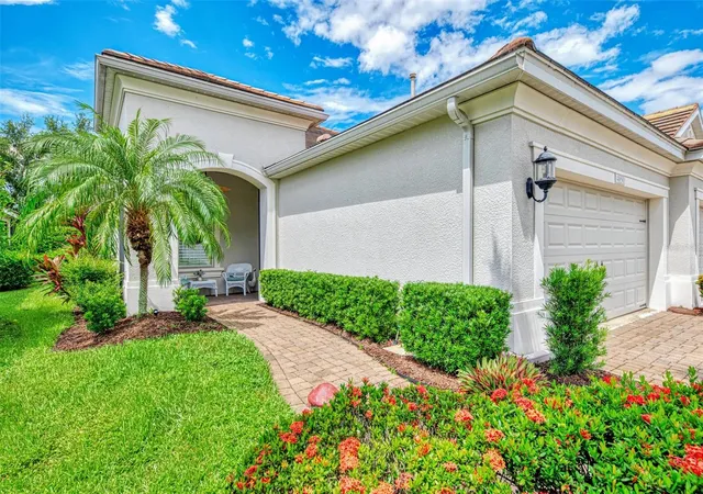 Photo 3 of Single family home for sale at 4850 Maymont Park Cir, Bradenton, FL 34203 | MLS# A4706186 | Listing updated on 2026-10-06