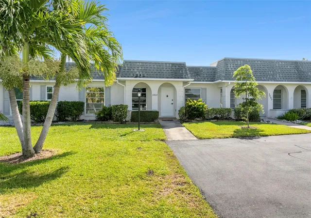 Photo 2 of Condo for sale at 3403 41st Street W #19, Bradenton, FL 34205 | MLS# A4706188 | Listing updated on 2026-09-18