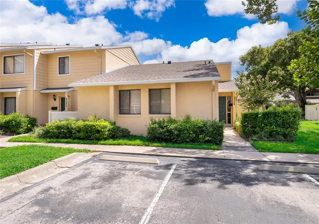 Photo 2 of Condo for sale at 2229 Ohara Ct #61, Orlando, FL 32812 | MLS# S5157626 | Listing updated on 2026-09-16