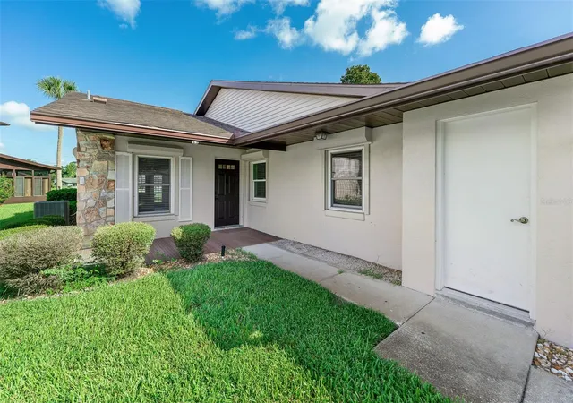 Photo 3 of Single family home for sale at 107 Deer Lake Cir, Ormond Beach, FL 32174 | MLS# O6442001 | Listing updated on 2026-09-20