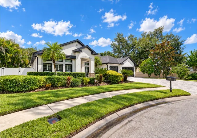 Photo 4 of Single family home for sale at 8530 Northton Groves Blvd, Odessa, FL 33556 | MLS# TB8548866 | Listing updated on 2026-09-23