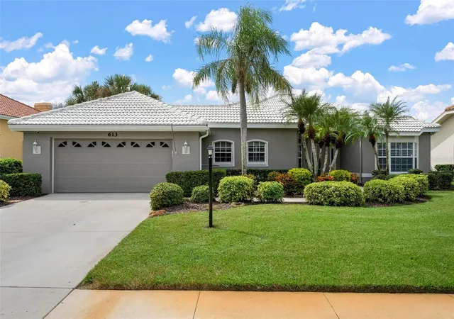Photo 2 of Single family home for sale at 613 Khyber Ln, Venice, FL 34293 | MLS# N6145773 | Listing updated on 2026-10-06