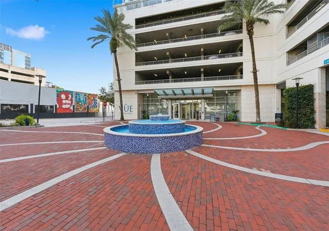 Photo 3 of Condo for sale at 150 E Robinson St #3209, Orlando, FL 32801 | MLS# O6442005 | Listing updated on 2026-10-05