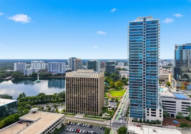 Photo 4 of Condo for sale at 150 E Robinson St #3209, Orlando, FL 32801 | MLS# O6442005 | Listing updated on 2026-10-05