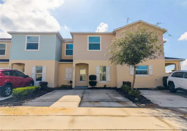 Townhouse for sale at 4871 Coral Castle Dr, KISSIMMEE, FL 34746 | MLS# O6442006