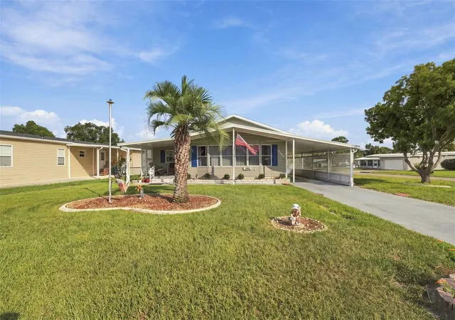 Photo 3 of Manufactured home for sale at 7484 Morelli Ave, Brooksville, FL 34613 | MLS# W7889549 | Listing updated on 2026-09-23