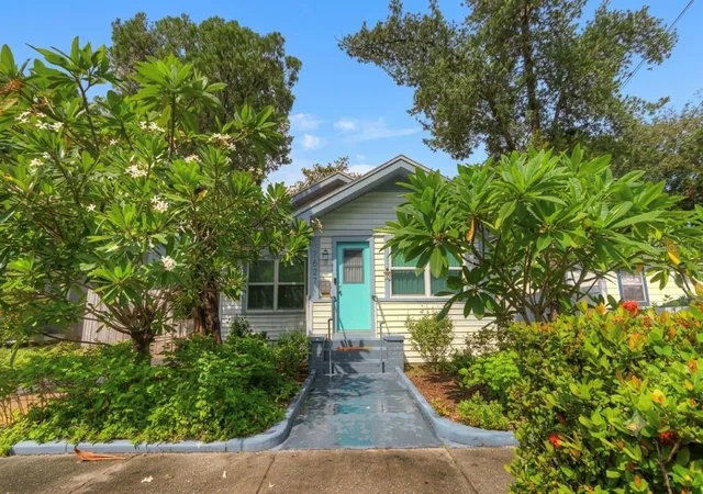 Photo 1 of Single family home for sale at 1527 13th Street S, Saint Petersburg, FL 33705 | MLS# TB8548873 | Listing updated on 2026-09-16
