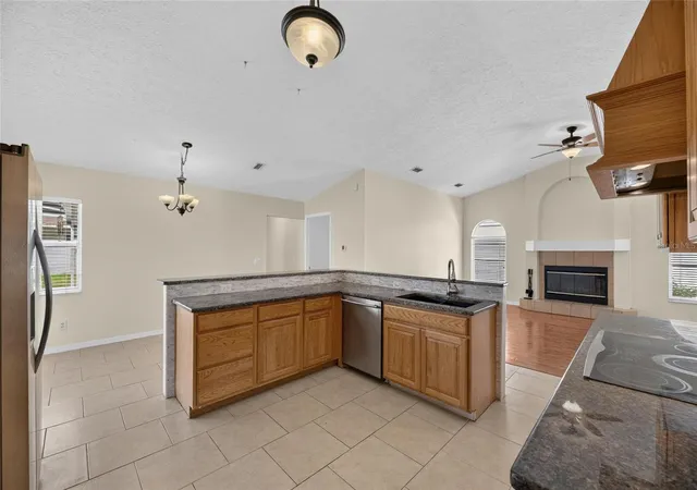 Photo 4 of Single family home for sale at 4404 Kendal Ct, Valrico, FL 33596 | MLS# TB8548877 | Listing updated on 2026-09-19