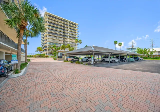Photo 2 of Condo for sale at 7650 Bayshore Dr #406, Treasure Island, FL 33706 | MLS# TB8548878 | Listing updated on 2026-10-06