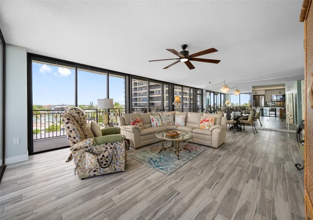 Photo 4 of Condo for sale at 7650 Bayshore Dr #406, Treasure Island, FL 33706 | MLS# TB8548878 | Listing updated on 2026-10-06