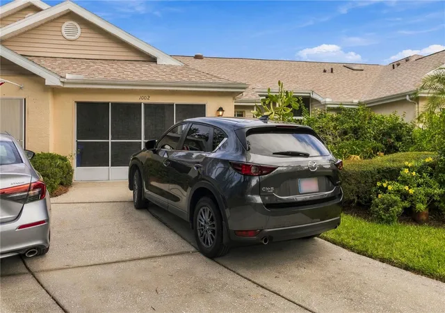 Photo 3 of Condo for sale at 1002 Nicene Ct #0, Sun City Center, FL 33573 | MLS# A4706204 | Listing updated on 2026-09-18