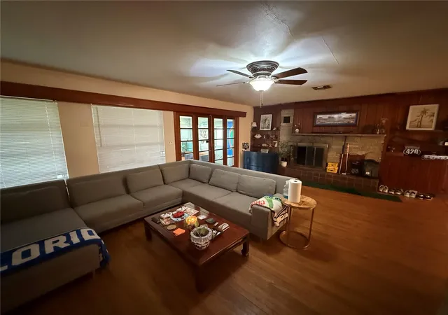 Photo 3 of Single family home for sale at 100 NW 32nd Street, Gainesville, FL 32607 | MLS# GC543533 | Listing updated on 2026-09-16