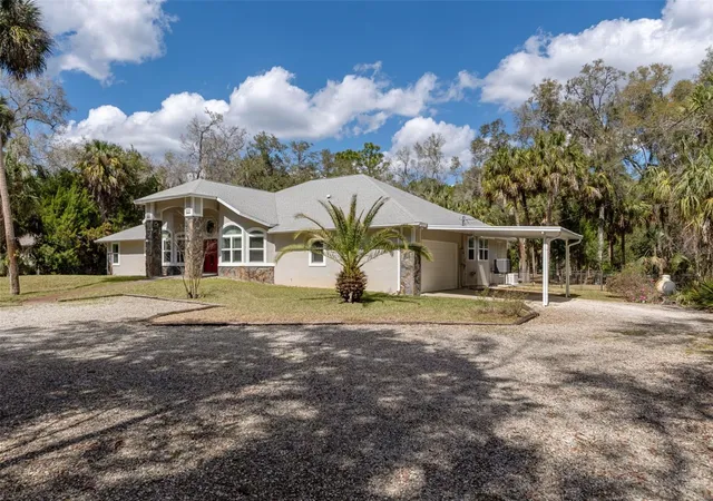 Photo 3 of Single family home for sale at 35 Captains Cvs Rd, Inglis, FL 34449 | MLS# TB8548890 | Listing updated on 2026-10-01
