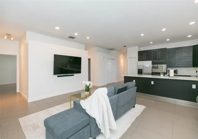 Photo 3 of Single family home for sale at 6426 31st Street S, Saint Petersburg, FL 33712 | MLS# TB8548892 | Listing updated on 2026-10-05