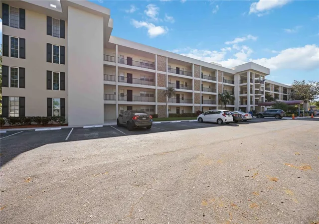 Photo 1 of Condo for sale at 7461 W Country Clb Dr N #207, Sarasota, FL 34243 | MLS# A4706208 | Listing updated on 2026-09-16