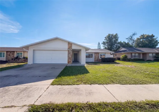 Photo 2 of Sale Pending at 11312 Possum Trl, Port Richey, FL 34668 | MLS# TB8548896 | Listing updated on 2026-09-29