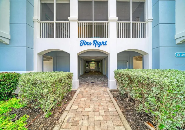 Photo 3 of Condo for sale at 391 Aruba Cir #101, Bradenton, FL 34209 | MLS# A4706209 | Listing updated on 2026-09-22