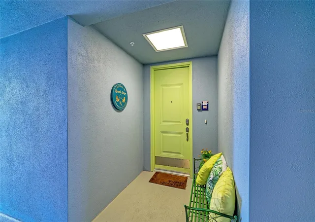 Photo 4 of Condo for sale at 391 Aruba Cir #101, Bradenton, FL 34209 | MLS# A4706209 | Listing updated on 2026-09-22
