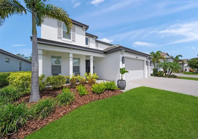 Photo 3 of Single family home for sale at 11504 Apple Tree Cir, Bradenton, FL 34211 | MLS# A4706212 | Listing updated on 2026-09-19