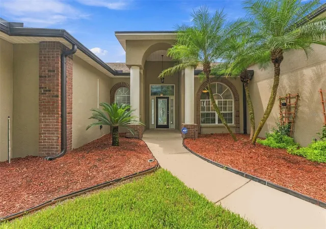 Photo 4 of Single family home for sale at 2561 Regal River Rd, Valrico, FL 33596 | MLS# TB8548907 | Listing updated on 2026-09-23