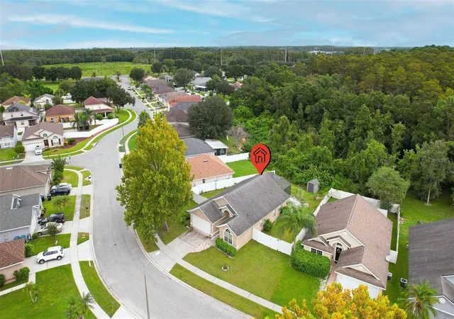 Photo 2 of Single family home for sale at 401 Fieldstream W Blvd, Orlando, FL 32825 | MLS# O6442047 | Listing updated on 2026-10-04