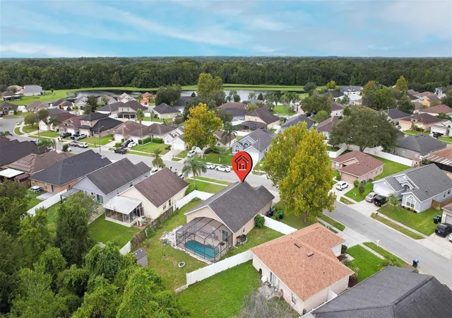 Photo 3 of Single family home for sale at 401 Fieldstream W Blvd, Orlando, FL 32825 | MLS# O6442047 | Listing updated on 2026-10-04