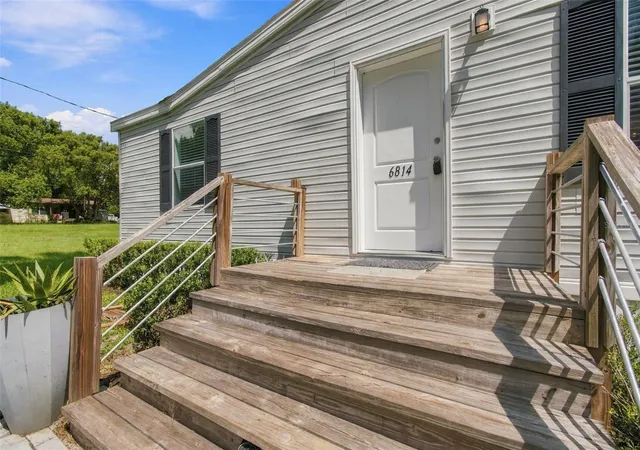 Photo 3 of Manufactured home for sale at 6814 Founders St, Zephyrhills, FL 33542 | MLS# TB8548909 | Listing updated on 2026-10-01