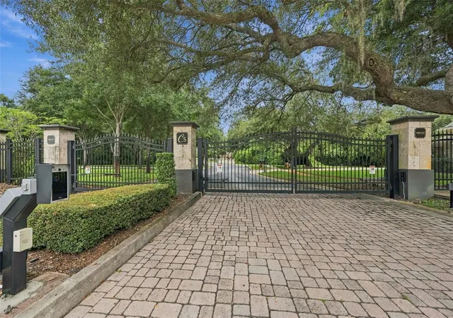 Photo 3 of Sale Pending at 510 Creekside Ct, Safety Harbor, FL 34695 | MLS# TB8548911 | Listing updated on 2026-10-01