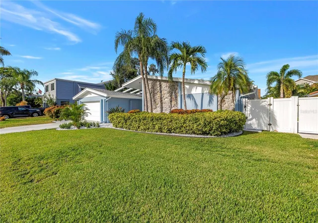 Photo 2 of Single family home for sale at 1114 2nd Avenue S, Saint Petersburg, FL 33715 | MLS# TB8548912 | Listing updated on 2026-10-06