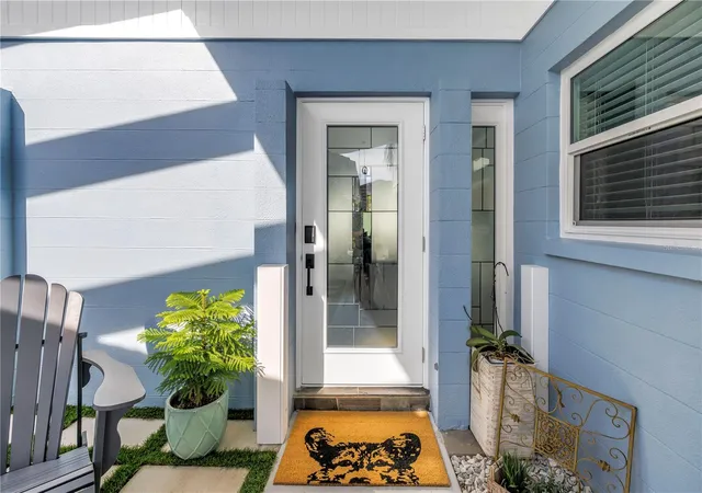 Photo 4 of Single family home for sale at 1114 2nd Avenue S, Saint Petersburg, FL 33715 | MLS# TB8548912 | Listing updated on 2026-10-06