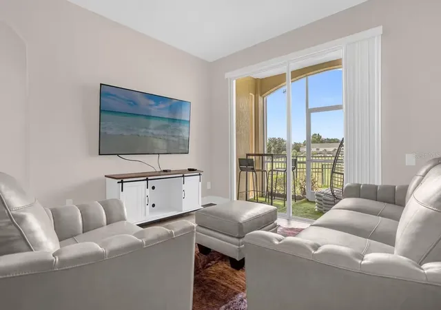 Listing Photo 4 - Condo for sale in building located at 8103 Coconut Palm Wy, Kissimmee, FL 34747 - Unit #103